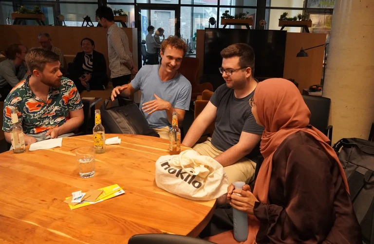 Networking beim Gründungsstammtisch