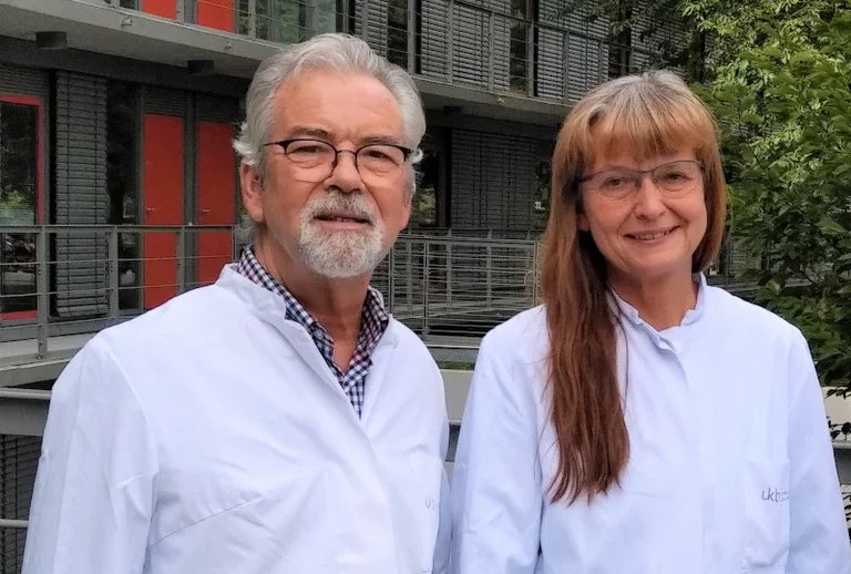 Bernd Merzenich und Prof. Dr. Gudrun Ulrich-Merzenich (Universitätsklinikum Bonn) haben ein innovatives Testverfahren zur Unterstützung der Antikörper-Auswahl zur Behandlung von schwerem Asthma entwickelt.