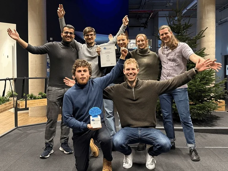 Das Team von Taxpeer mit dem Taxcellence Award 2024
