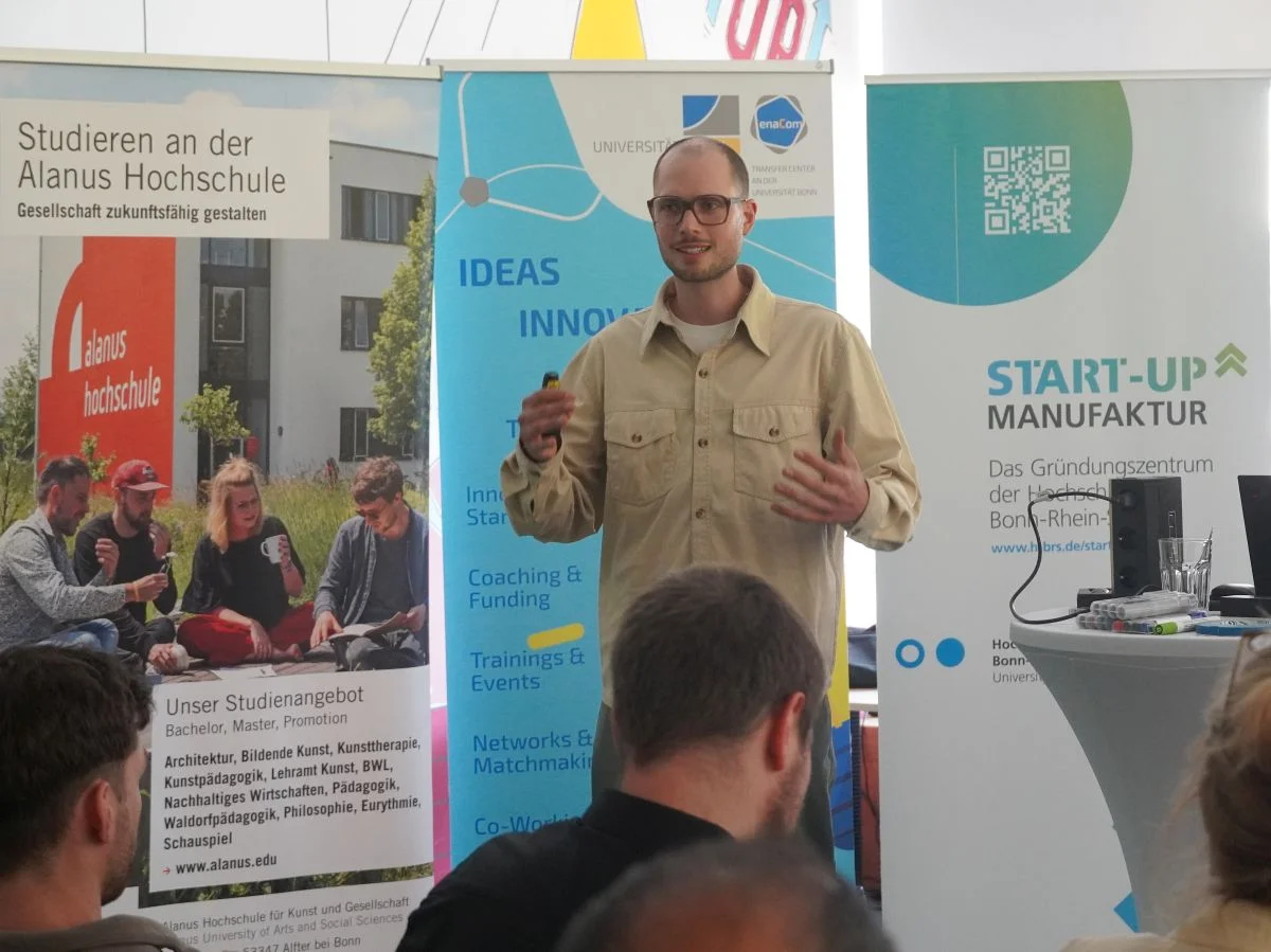 Impulsvortrag von  Jonathan Kümmerle, Gründer von Vemo Logistik