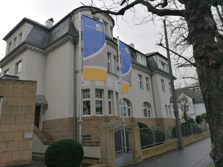 Das Bonn Center for Dependency and Slavery Studies (BCDSS)