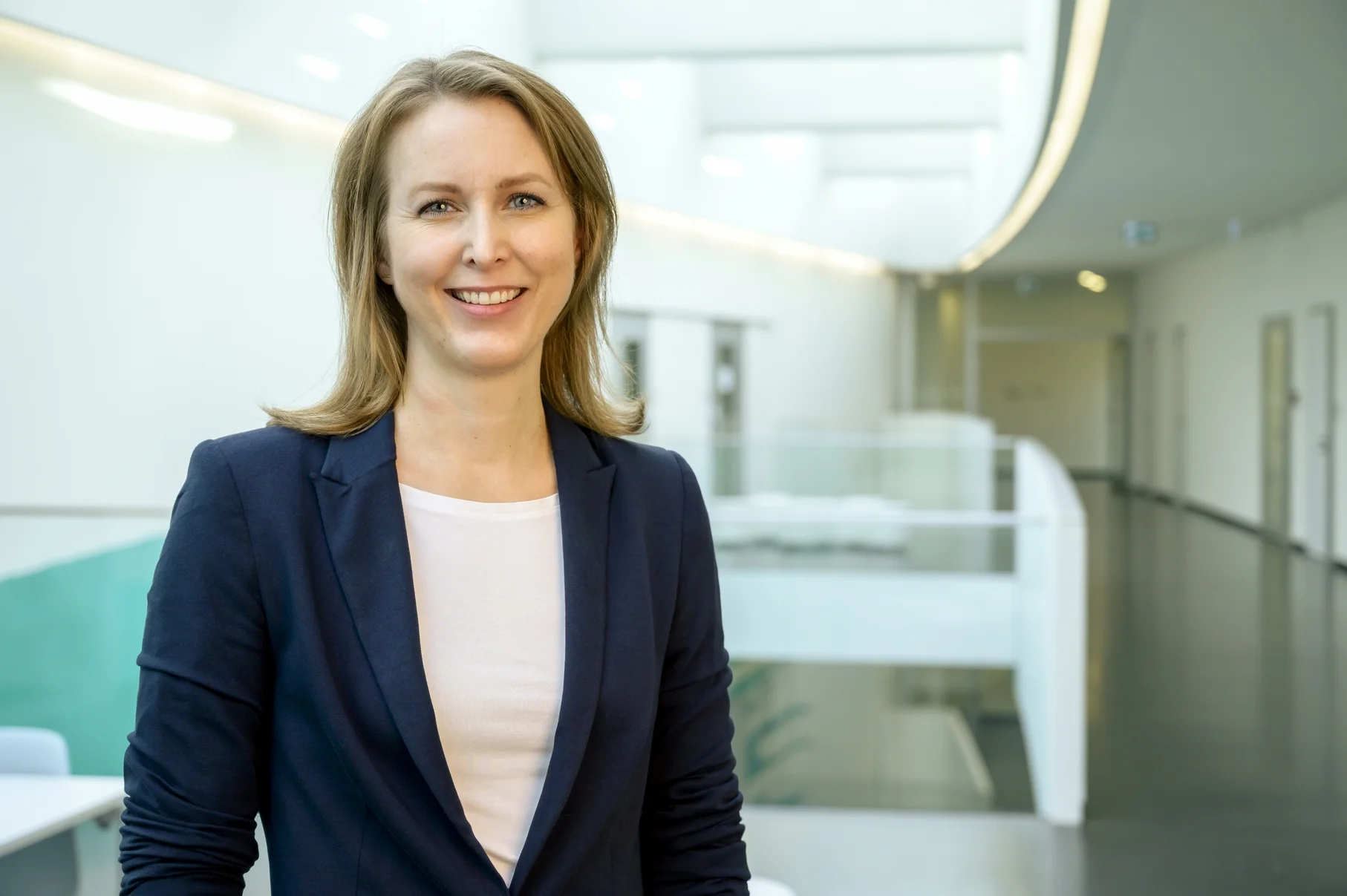 Dr. Anna Aschenbrenner,