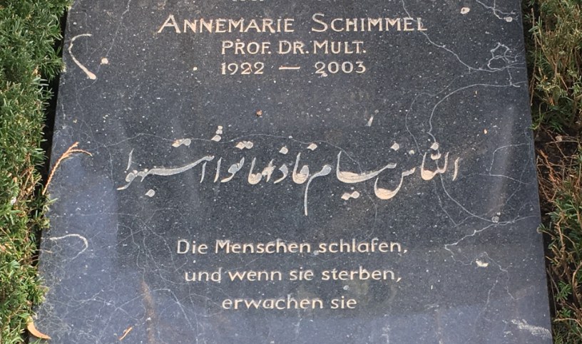 Das Grab der Islamwissenschaftlerin Annemarie Schimmel auf dem Poppelsdorfer Friedhof