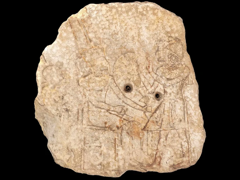 Vorderseite der Steinplatte