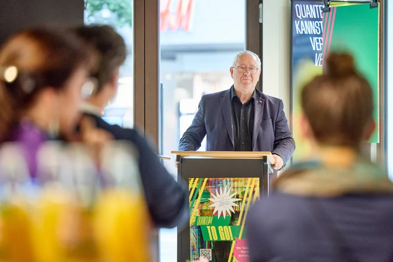 Eröffnung der Quantum to go-Ausstellung am 11. September