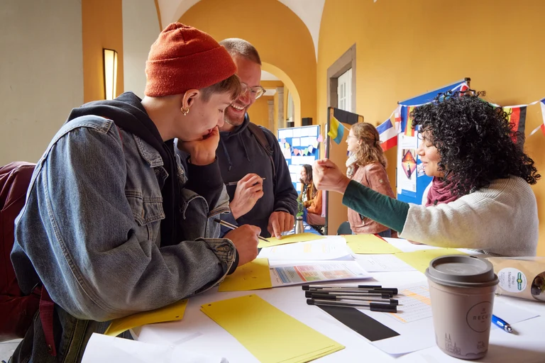 Es ist eben doch etwas anderes als per Email oder telefonisch: