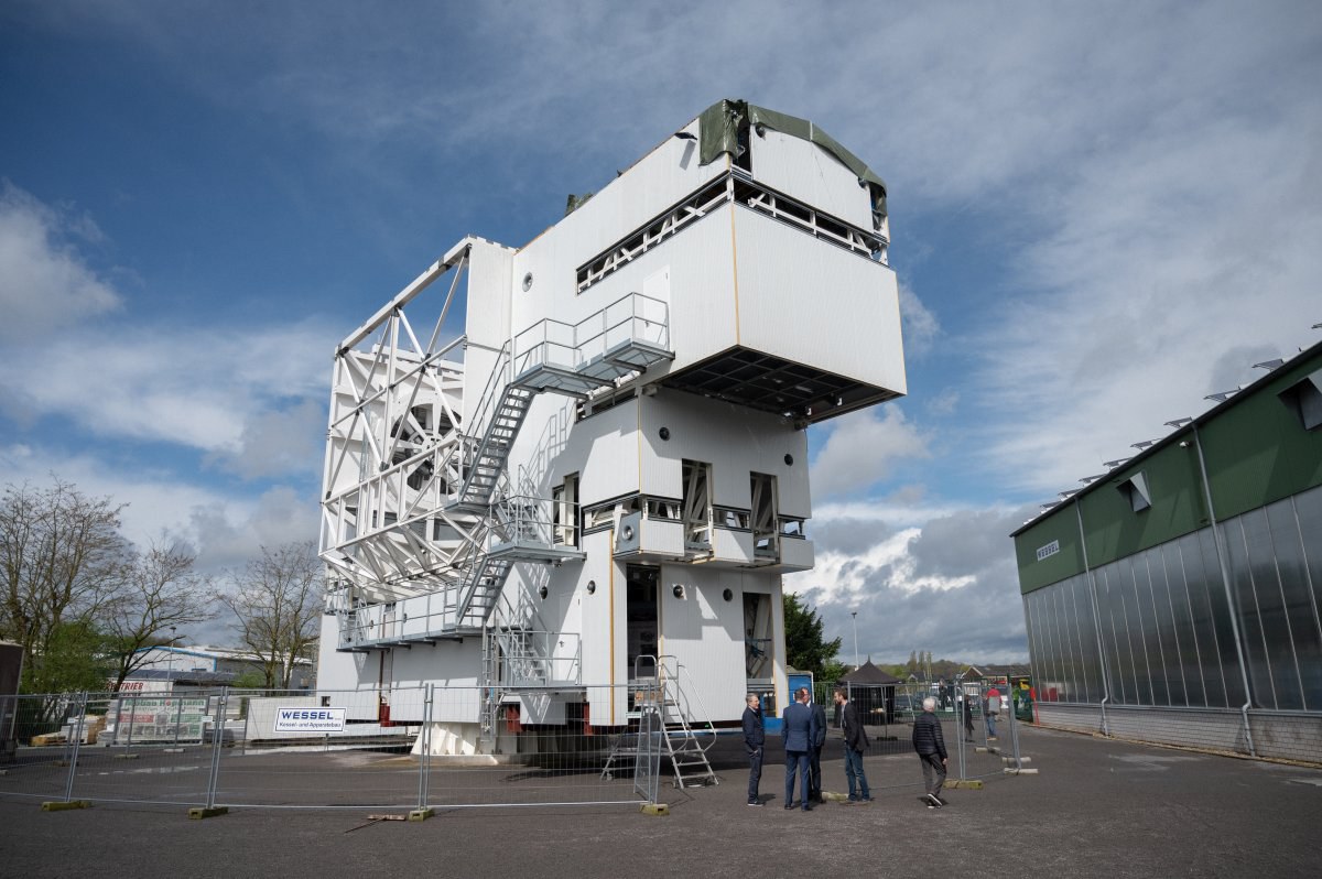 Das neue Fred Young Submillimeter Teleskop (FYST) wurde nun in Xanten am Niederrhein präsentiert.
