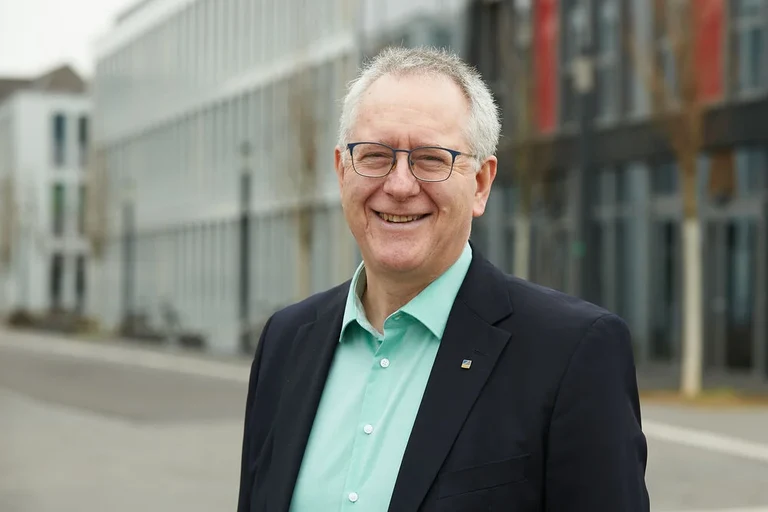 Prof. Dr. Dr. h.c. Michael Hoch