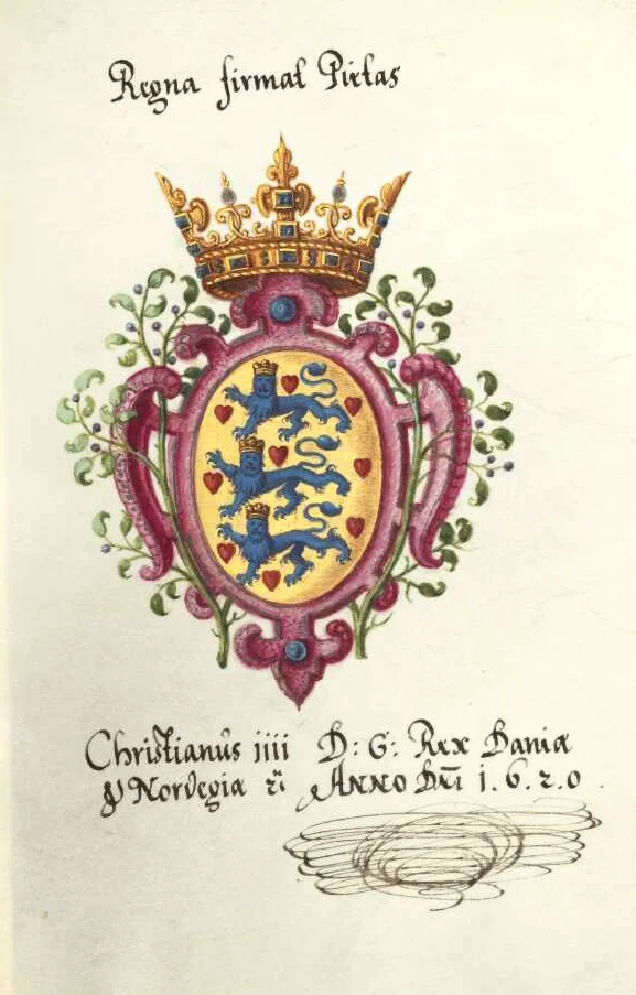 Die Widmung von Christian IV., König von Dänemark und Norwegen, im Stammbuch von Philipp Hainhofer. Die abgebildete Krone hat mit der Lilienform und den viereckigen blauen Edelsteinen große Ähnlichkeit mit der tatsächlichen Krone.
