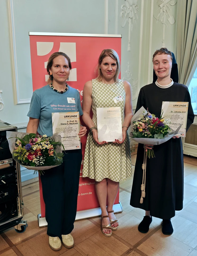 Den Maria von Linden-Gleichstellungspreis erhielten Jr.-Prof. Elena Reckzeh, Dr. Lisa Tenderini und Schwester Jakoba Zöll (v.l.n.r.).