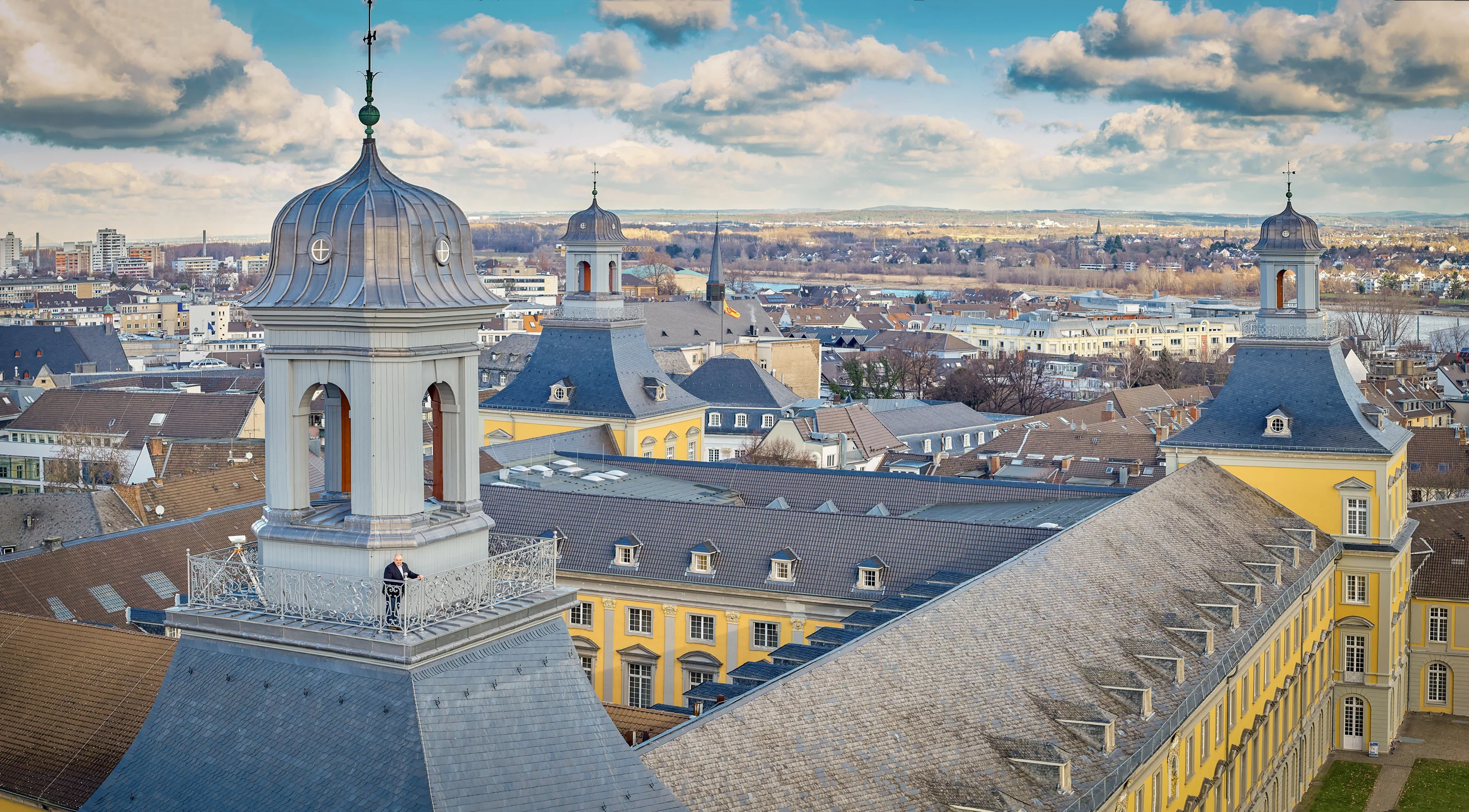 Über den Dächern der Uni Bonn