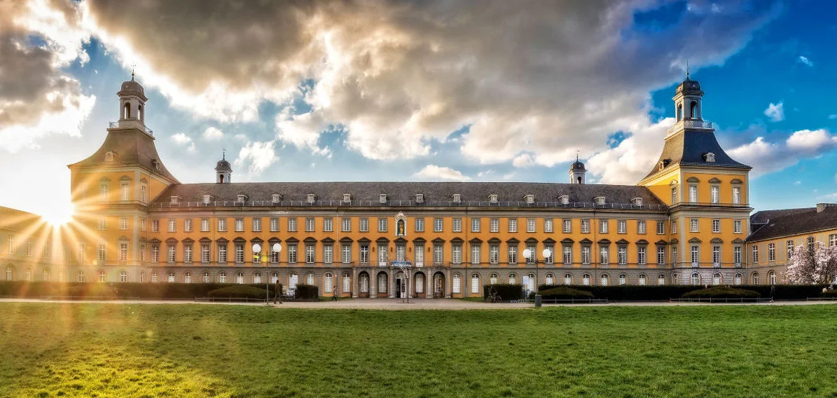 Hauptgebäude_easydb