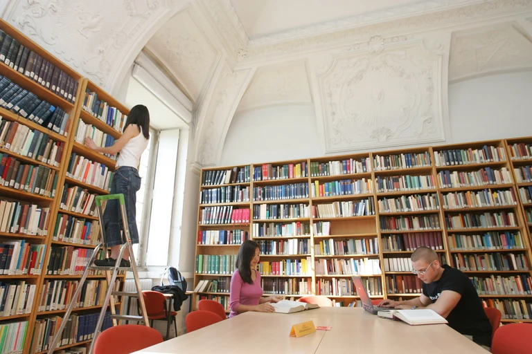 Bild "Leih der Uni Dein Gesicht!"