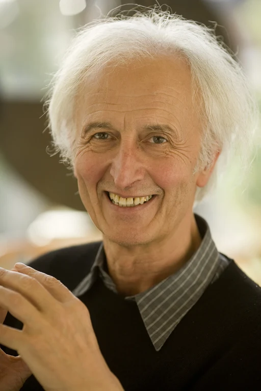 071109 AvH Portraits 18.jpg