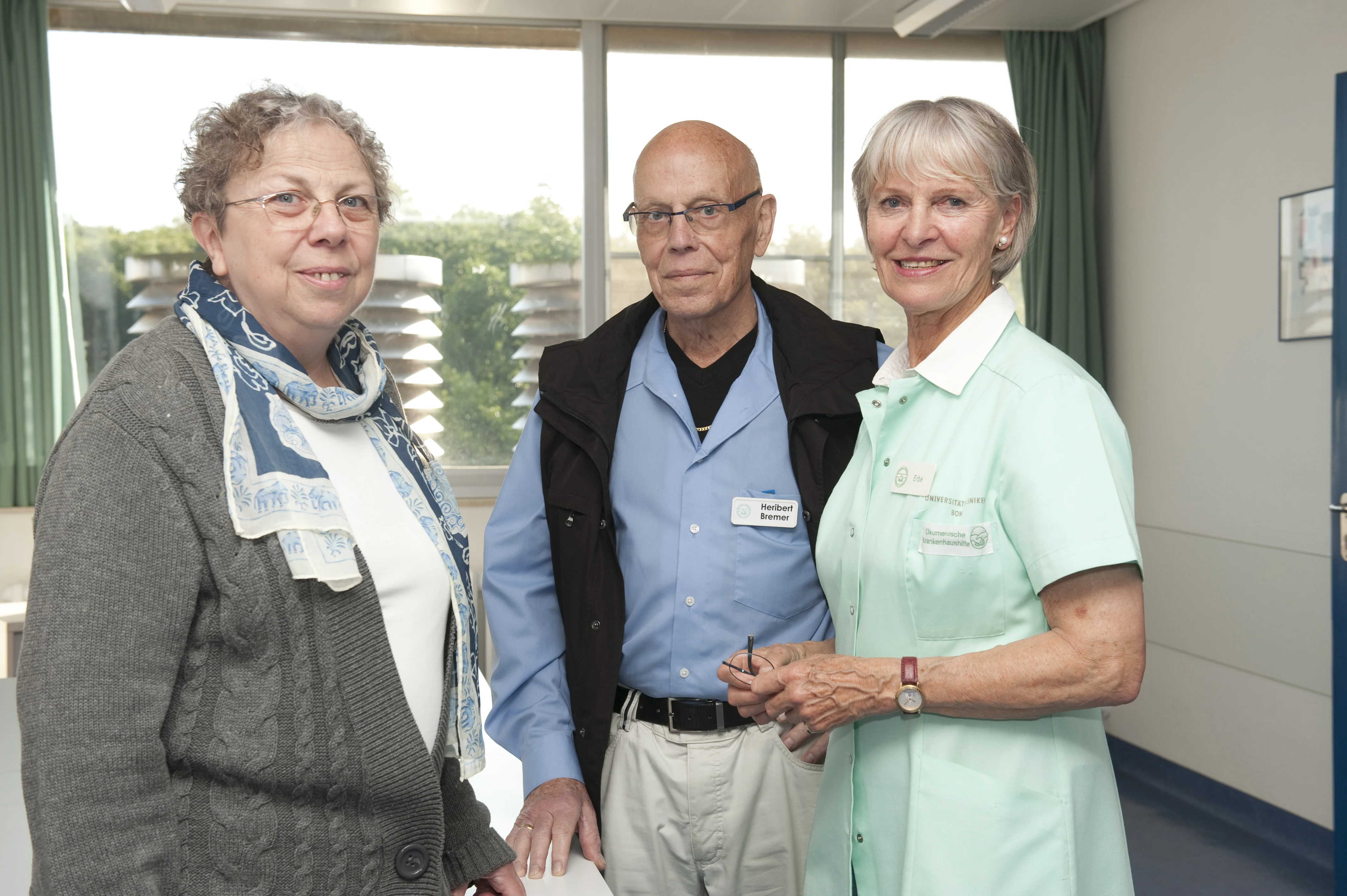 Grüne Damen und Grüner Herr