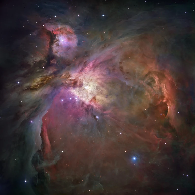 Gesamtbild des Orion Nebels mit dem Sternhaufen im Zentrum: