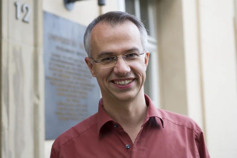 Dr. Markus Cristinziani