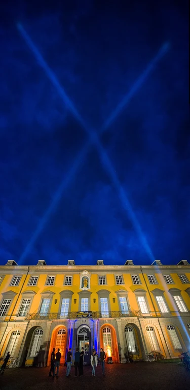 Lasereffekte am Nachthimmel