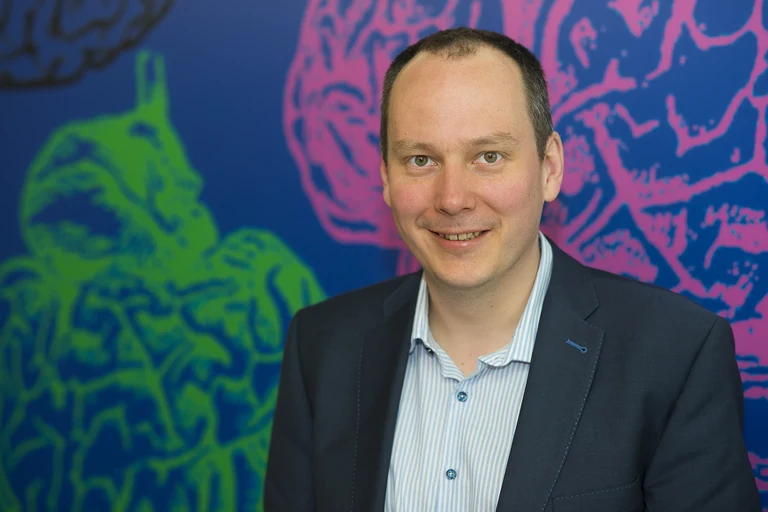 Prof. Dr. Bernd Weber