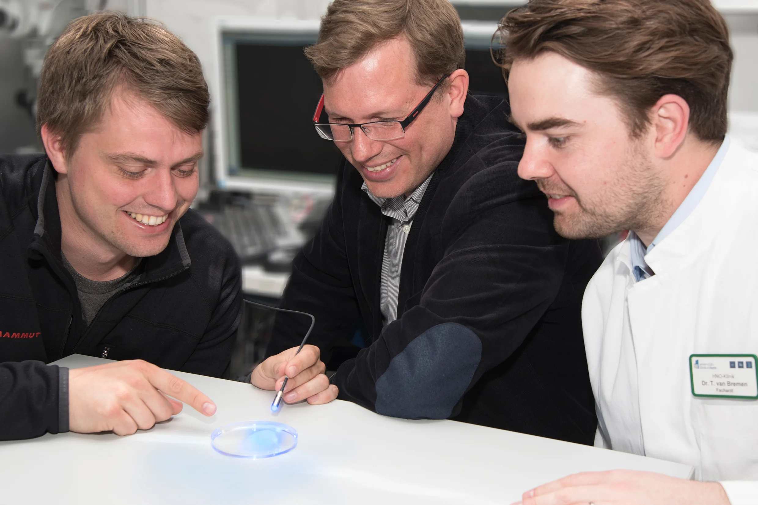 Dr. Tobias Brügmann, Juniorprofessor Dr. Philipp Sasse und Dr. Tobias van Bremen