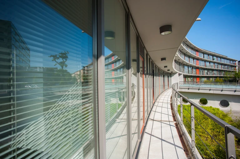 Blick auf das Biomedizinische Zentrum