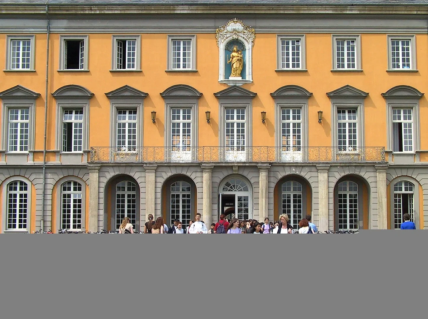 Hofgarten-Eingang-UniBonn-TM.jpg