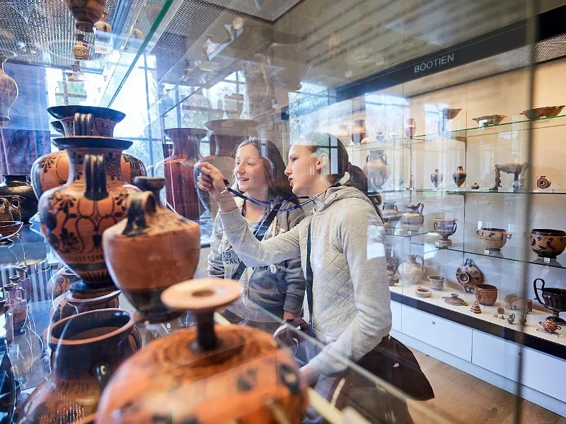 Im Akademischen Kunstmuseum: