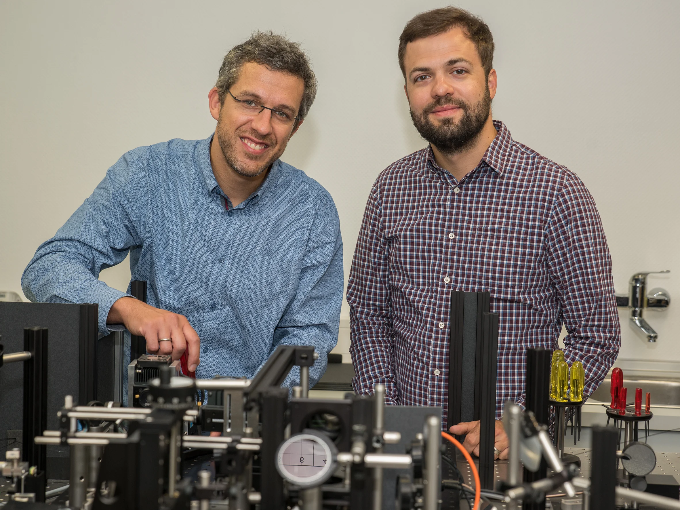 Am Adaptive Optics Scanning Laser Ophthalmoskop:
