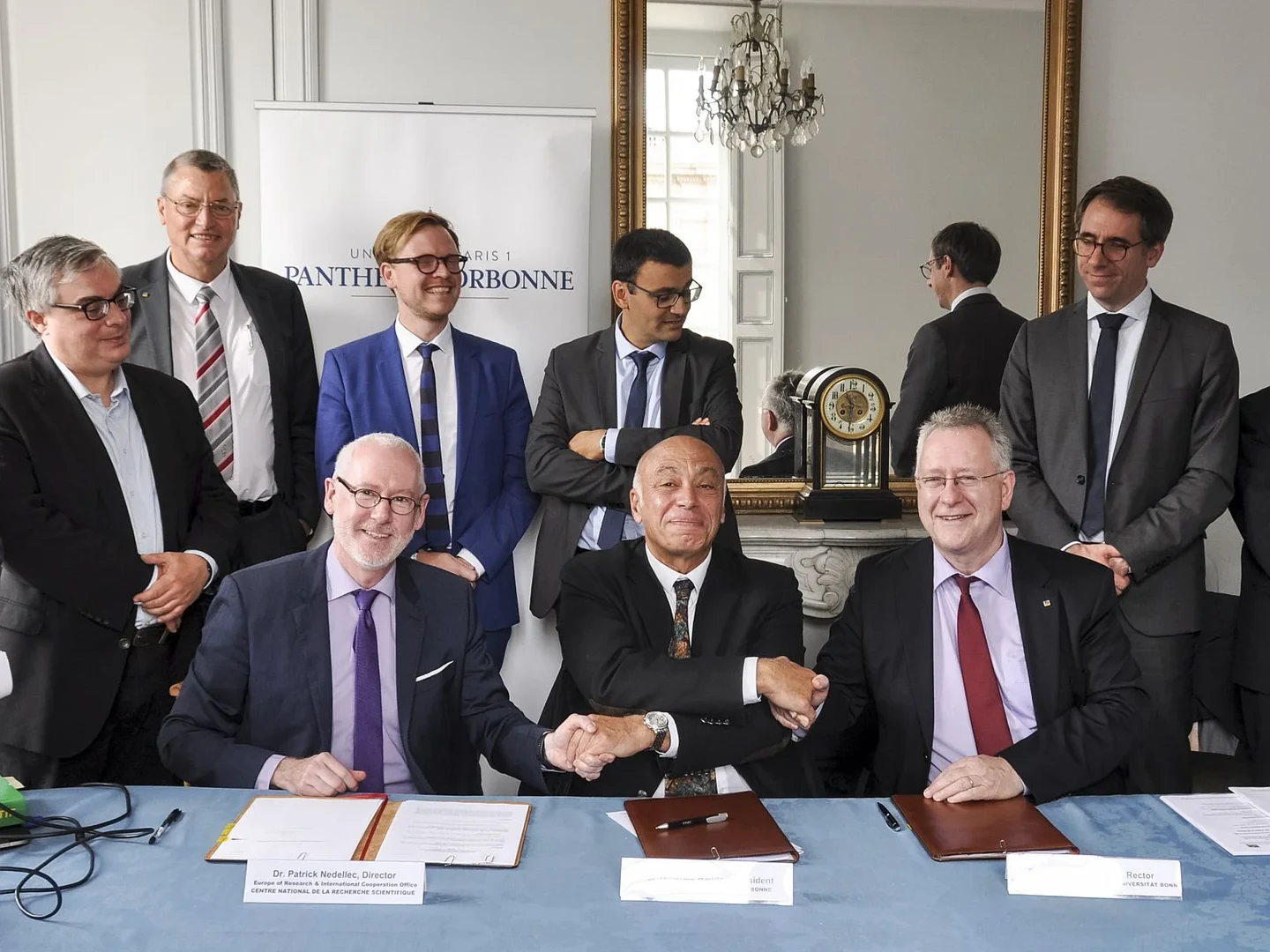 Zusammenarbeit besiegelt