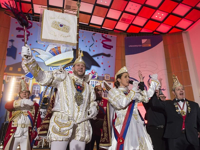 Prinz und Bonna in der Uni Bonn