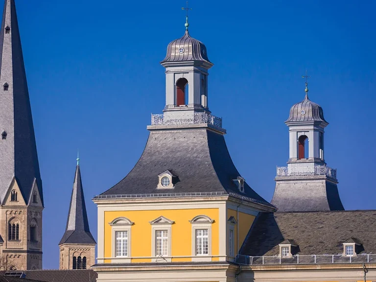 Hauptgebäude der Uni Bonn