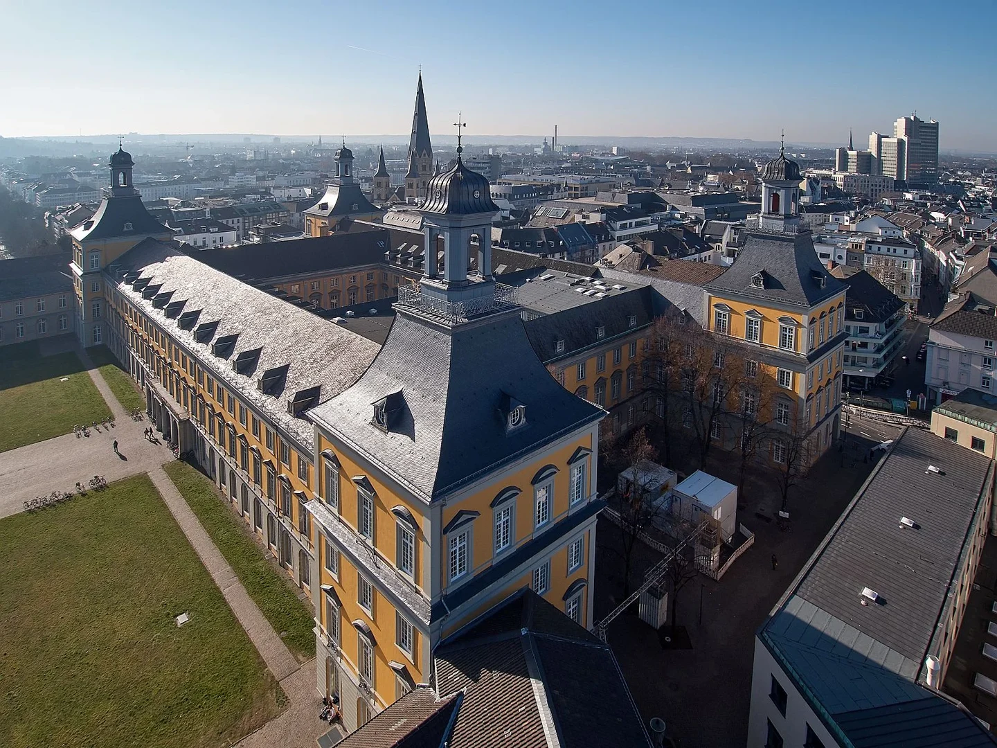 Hauptgebäude der Universität Bonn