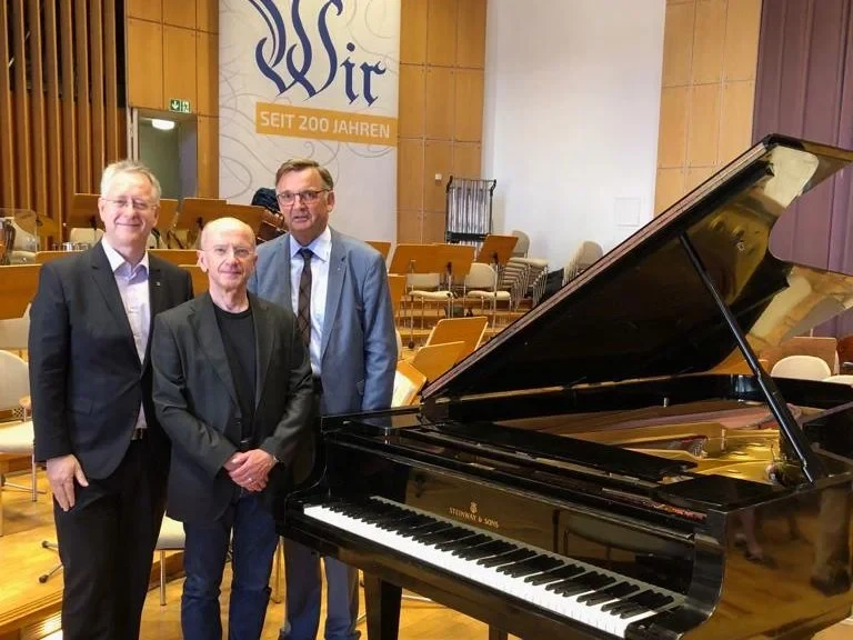 Konzertflügel in neuem Glanz
