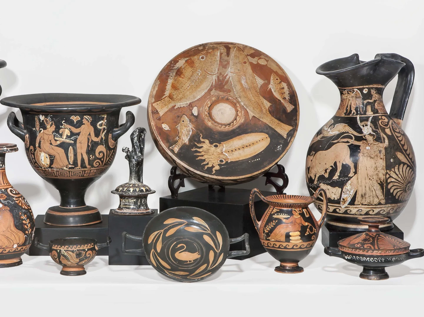 Antike Tongefäße aus der Sammlung Schiffer