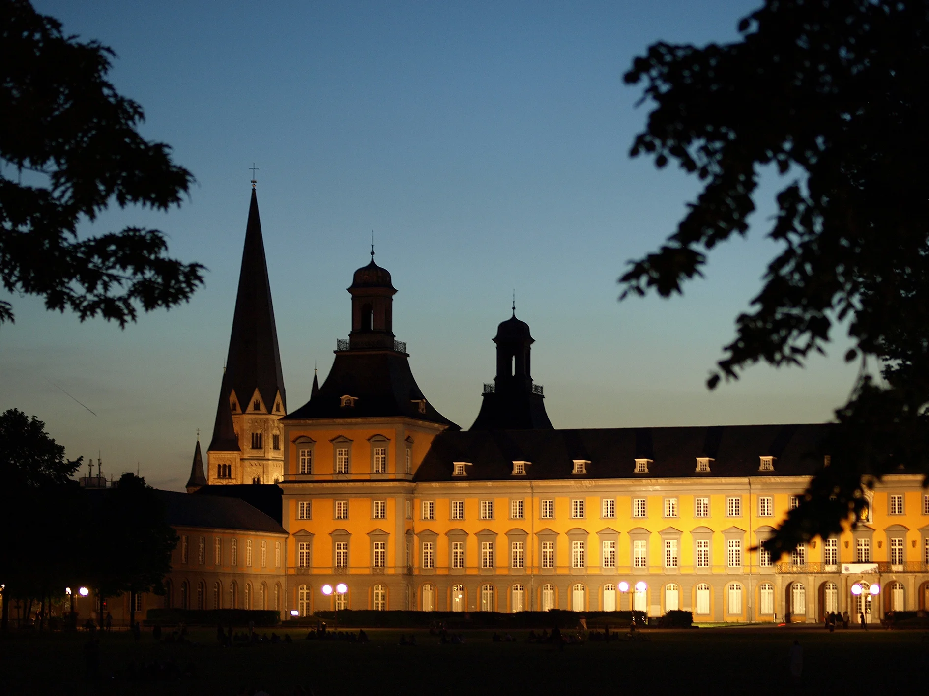 Das Universitätshauptgebäude