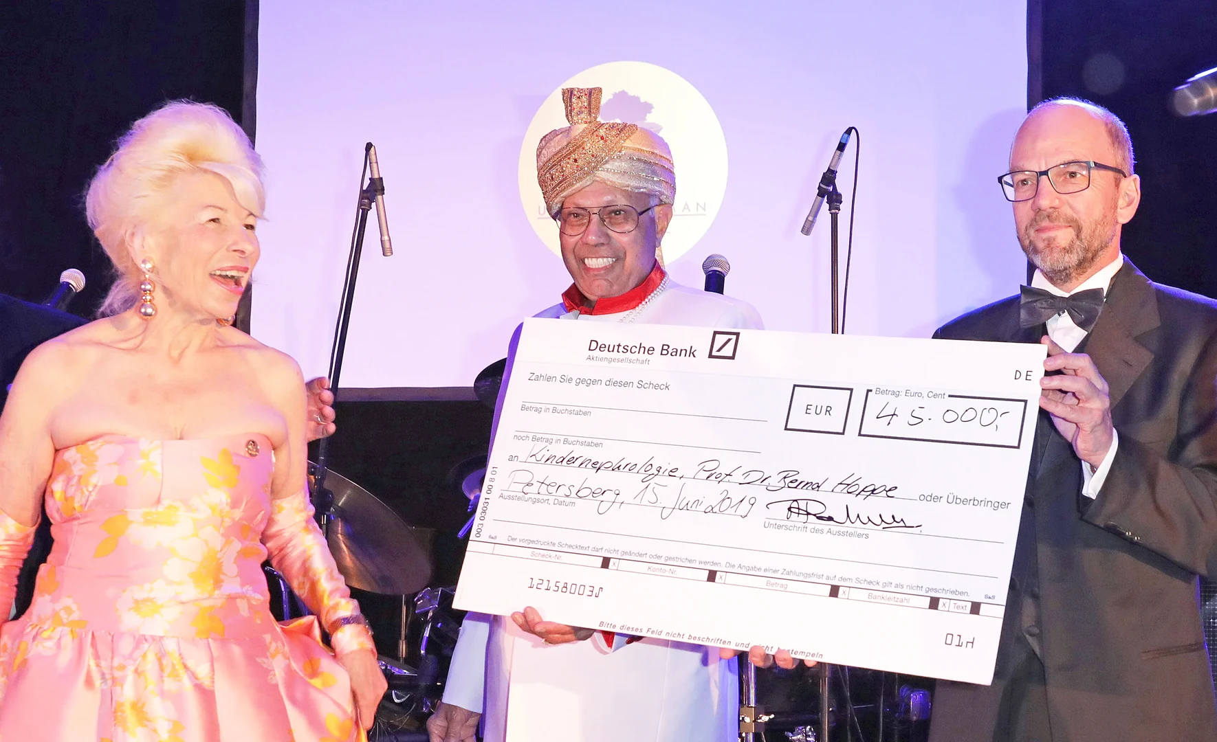 Benefiz-Gala der Ursula-Rahman-Stiftung zugunsten der Kindernephrologie am Universitätsklinikum Bonn: