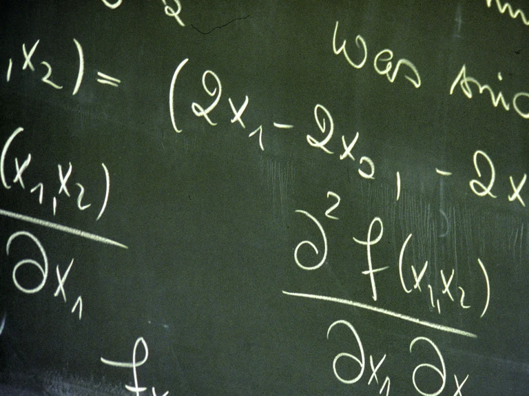 Die grüne Tafel gibt's immer noch....