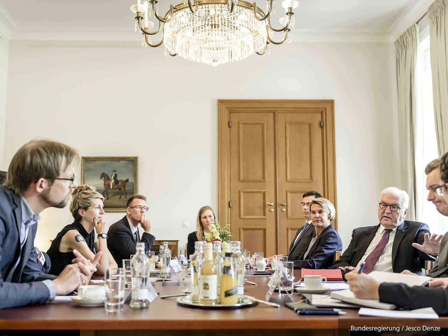 Autoren der Demokratie-Reihe in Schloss Bellevue