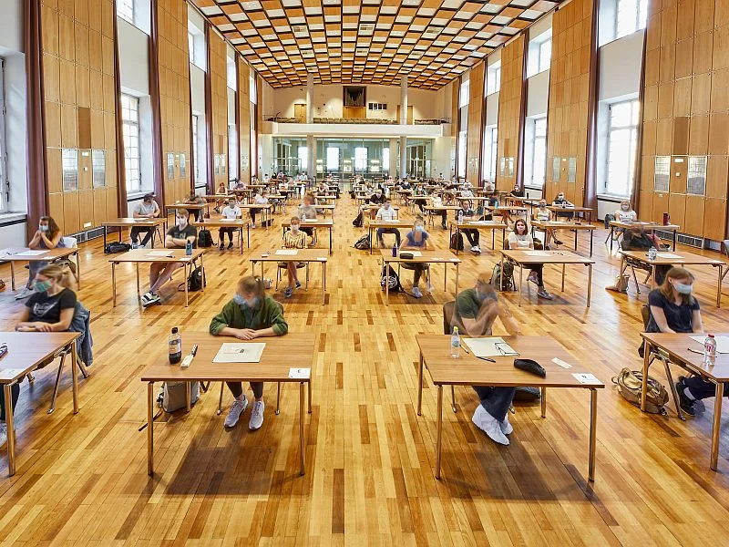 Prüfung in der Aula