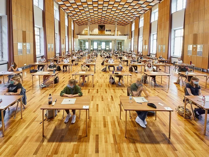 Prüfung in der Aula