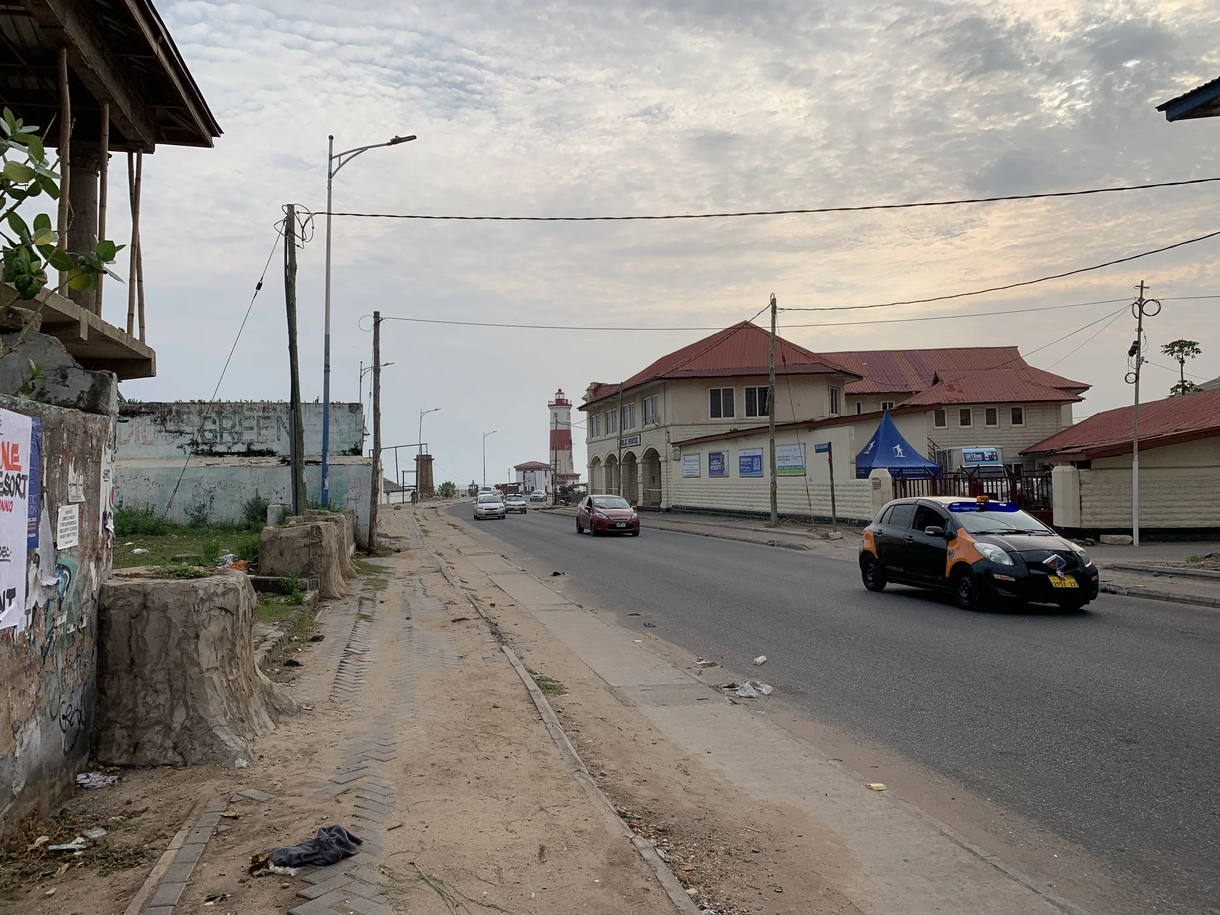 Bei einer Auszeit zeigten ihr die ghanaischen Partner die pulsierende Hauptstadt und ihre diversen Lebensrealitäten.