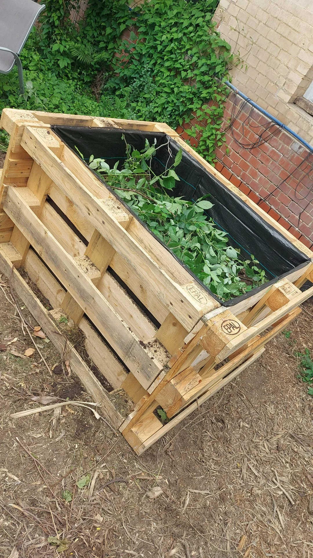 Hochbeet im Bau.webp