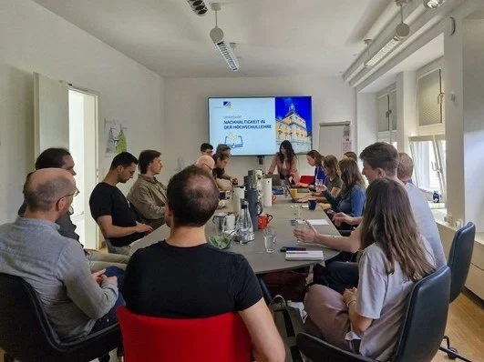In einer Workshopreihe an der Uni Bonn wurde diskutiert, wie Studierende dazu befähigt werden können, eine zukunftsfähige Gesellschaft zu gestalten.