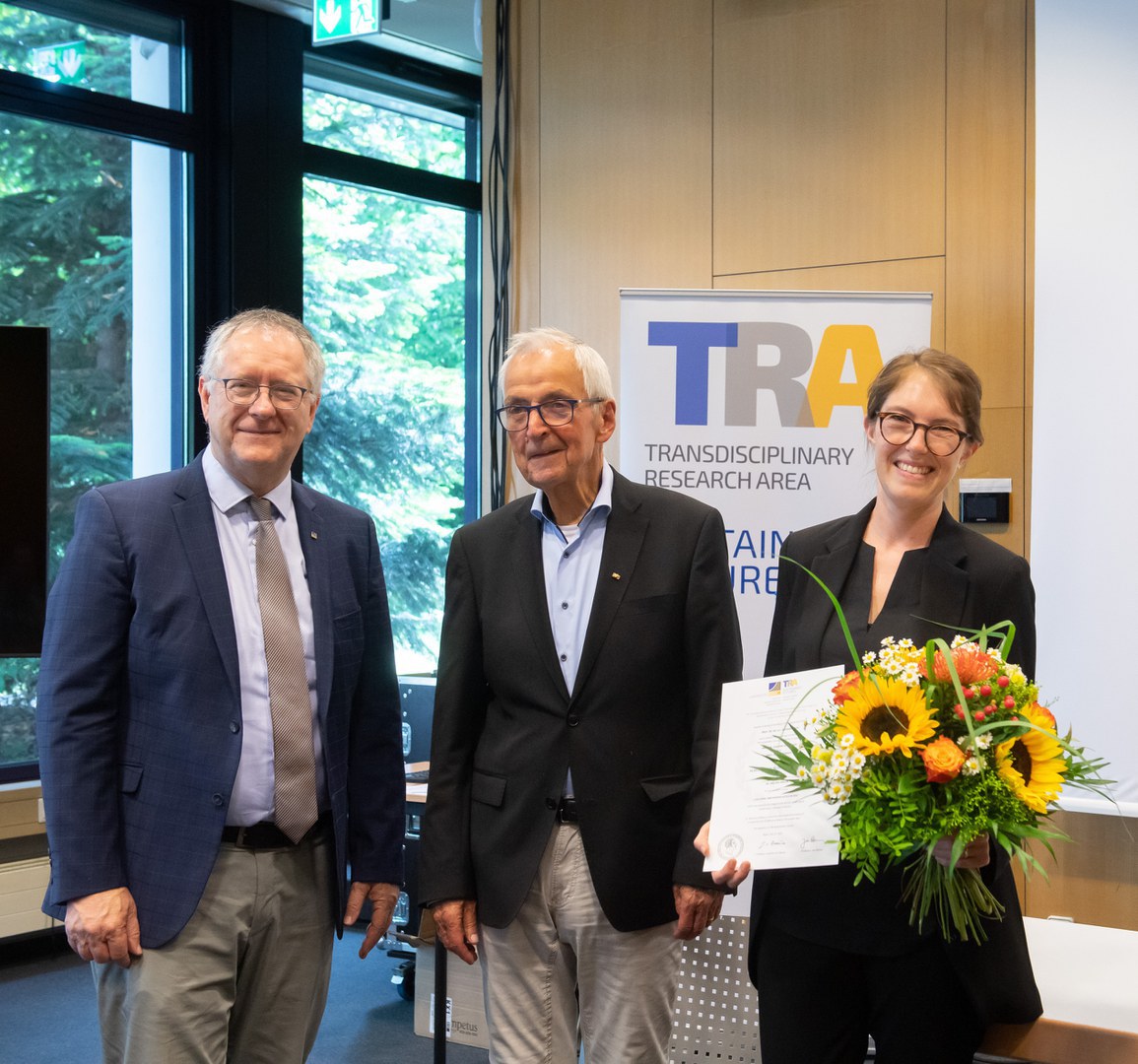 Preisverleihung des Klaus-Töpfer-Forschungspreises an Bodenkundlerin Dr. Melanie Braun an der Universität Bonn