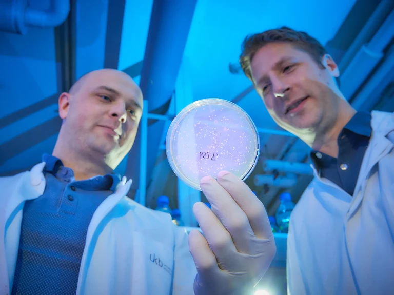 Dr. Paul-Albert König (left)