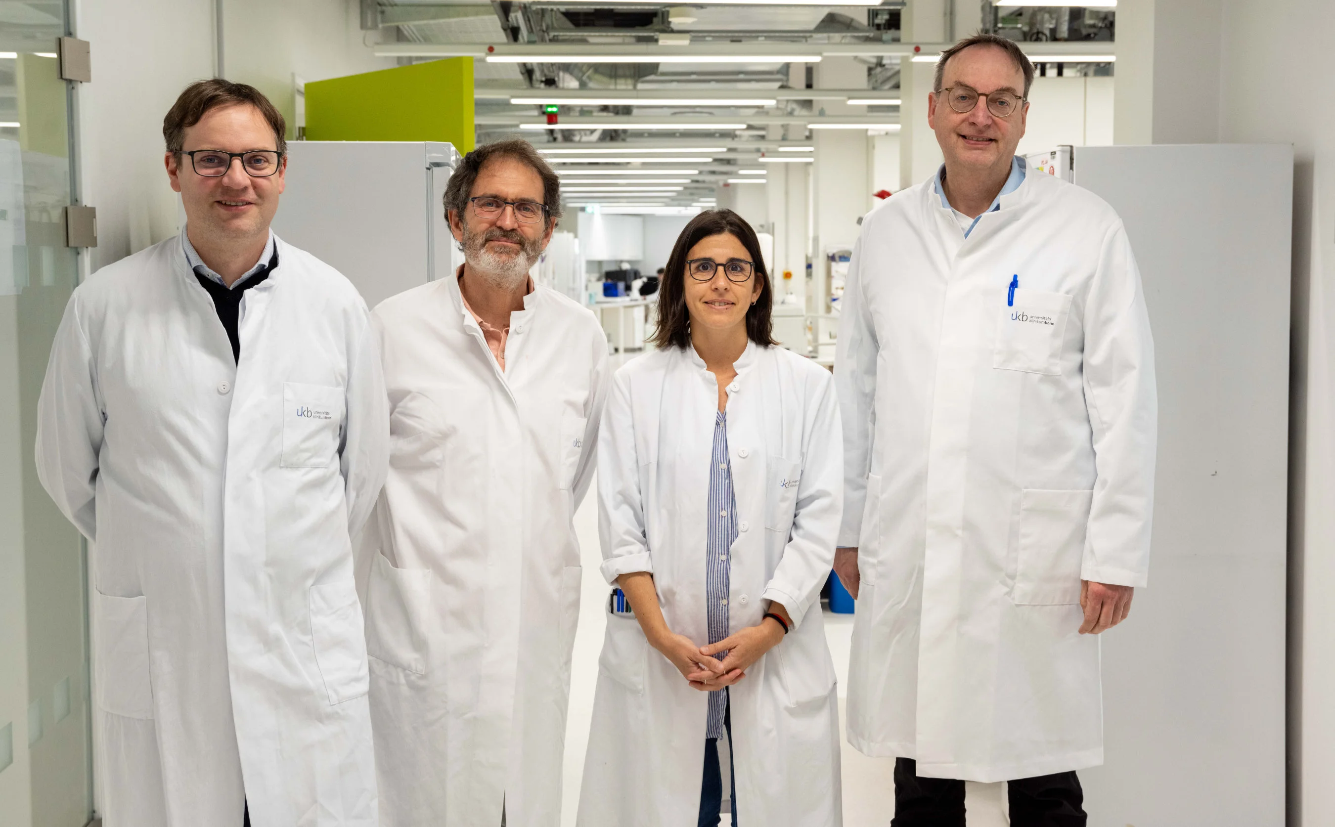 How immune cells communicate to fight viruses