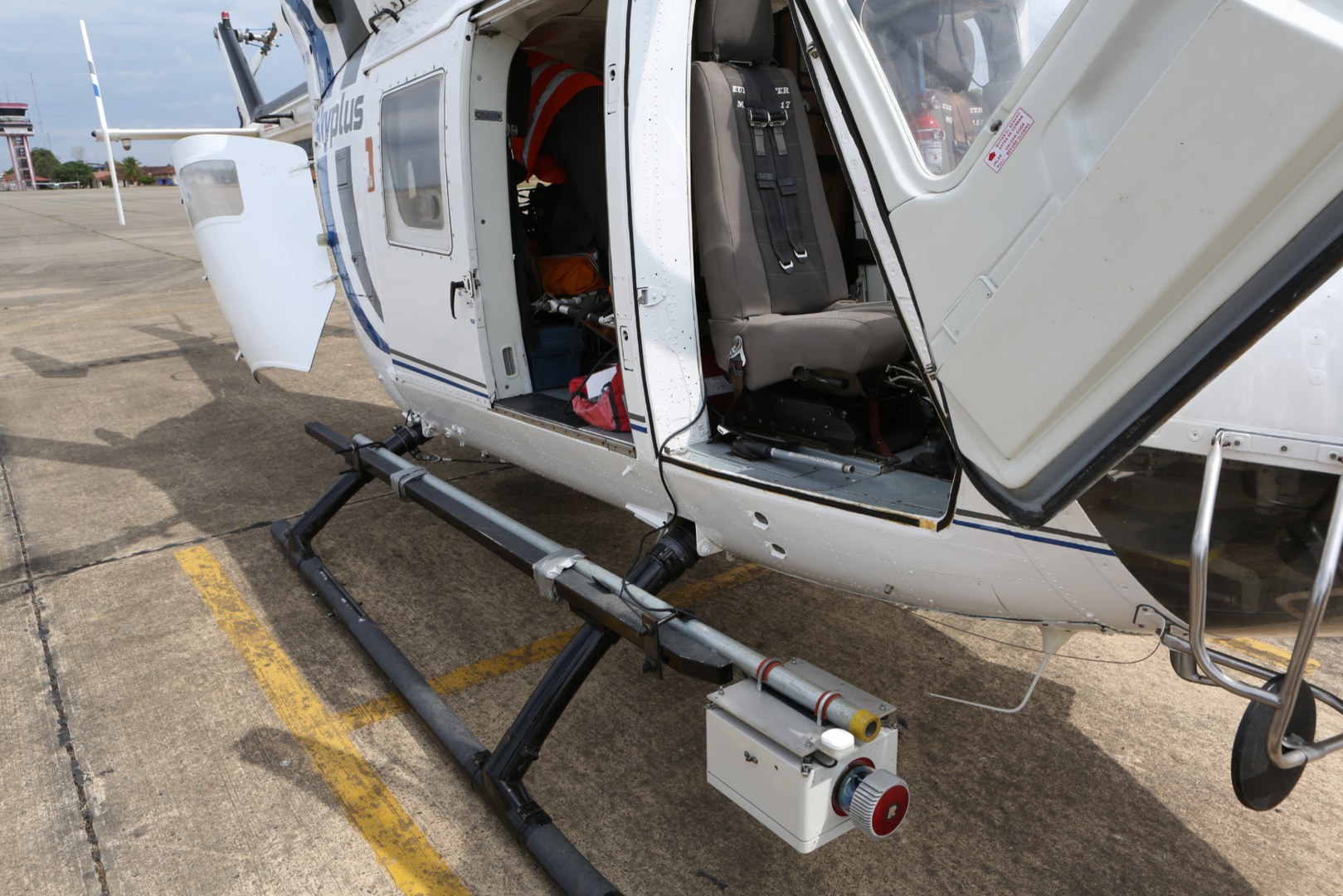 The Lidar scanner, attached to the helicopter