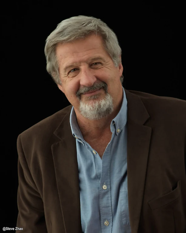 Professor Gustavo Politis,