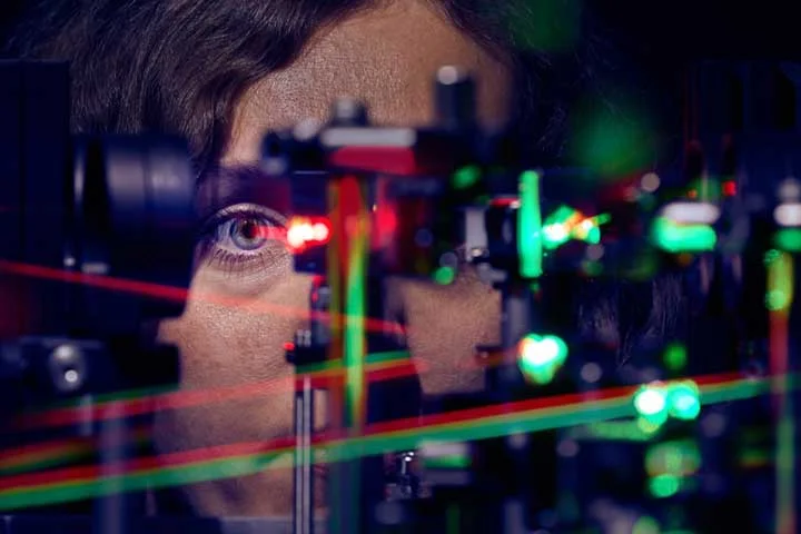 Subtle eye movements optimize vision