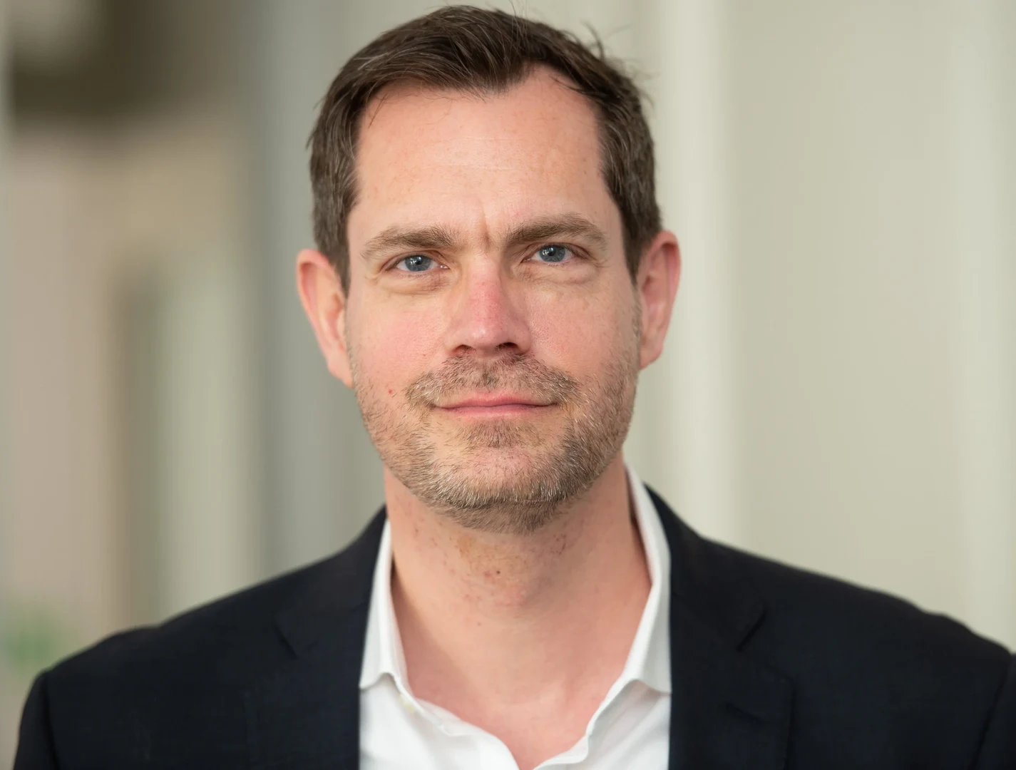 Prof. Bach is a member